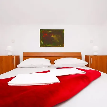 Apartment Moderne Mit Jacuzzi Liznjan