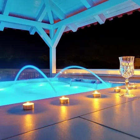 Moderne Mit Jacuzzi *